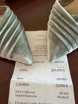 Zapatos Flordeasoka Tacon Gris y Dorado Mujer