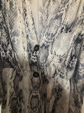 Vestido estampado serpiente