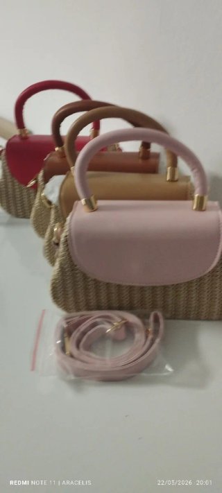 Bolso de mano y hombro beige y rojo Y otros colore