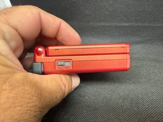 Nintendo Game Boy Advance SP Roja