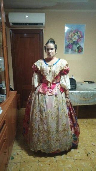 Traje Fallera T46 y Enagua