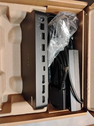 Stazione di docking Dell WD25 nuova senza aprire