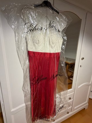 Vestido Silvia Navarro Blanco y Rojo