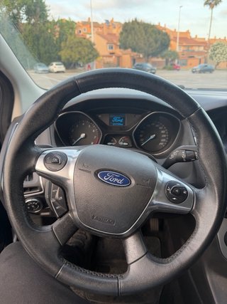 Ford Focus titanium