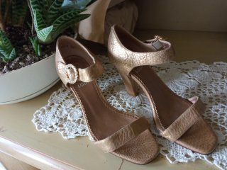 Zapatos de tacón Lodi dorados talla 36
