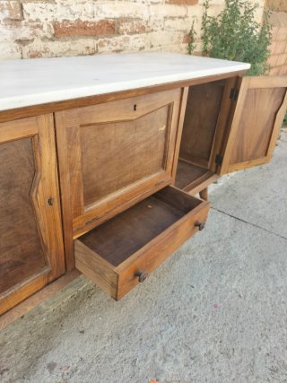 Aparador vintage madera y mármol