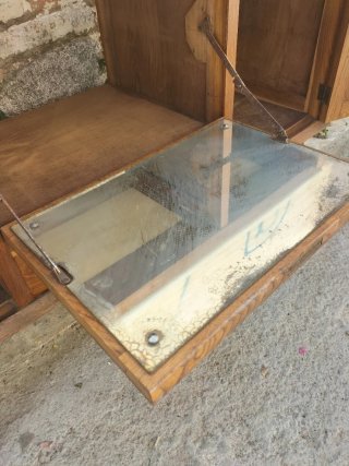 Aparador vintage madera y mármol