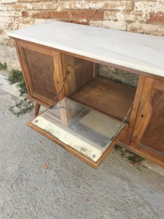 Aparador vintage madera y mármol