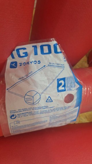 Esterillas de gimnasia rojas (varias)