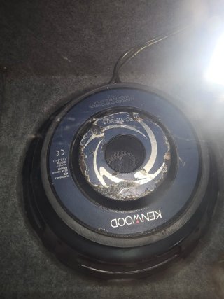 Altavoz Kenwood 600W con cajón