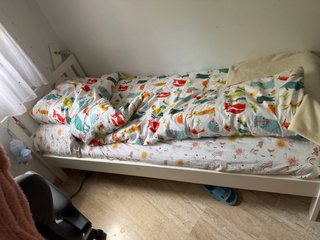 Cama infantil IKEA con colchón