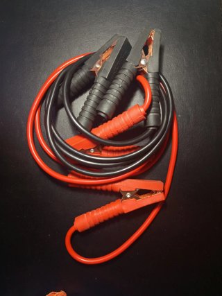 Pinzas de coche para arrancar baterías
