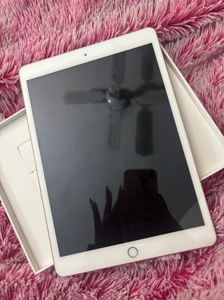 iPad 8ª Gen Dorado