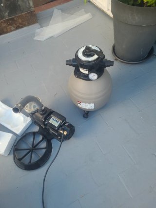 Depuradora de agua para piscina