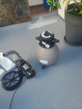Depuradora de agua para piscina