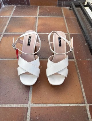 Tacones blancos Quiz plataforma