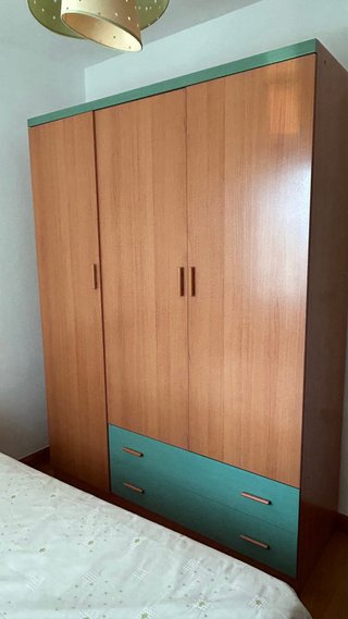 Dormitorio juvenil completo. Entrega en Granada.