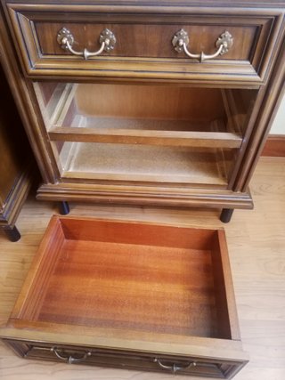 Conjunto dormitorio clásico madera y mármol