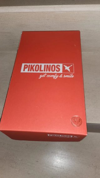 Sandalias Pikolinos Beige y Dorado