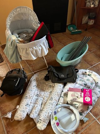 Lote Bebé: Minicuna, Cojines, Bolso