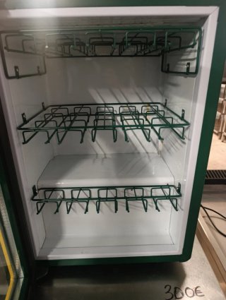 Nevera expositora de refrescos