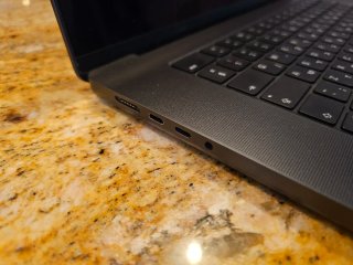 MacBook Pro 16 M4 Max 64GB RAM