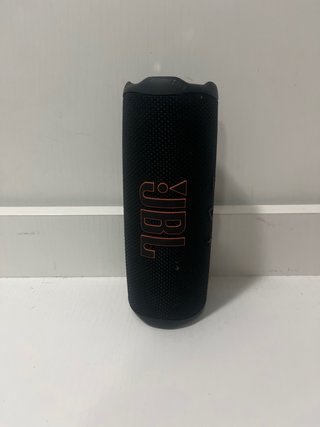 JBL Flip 7 Altavoz Bluetooth Negro/Naranja