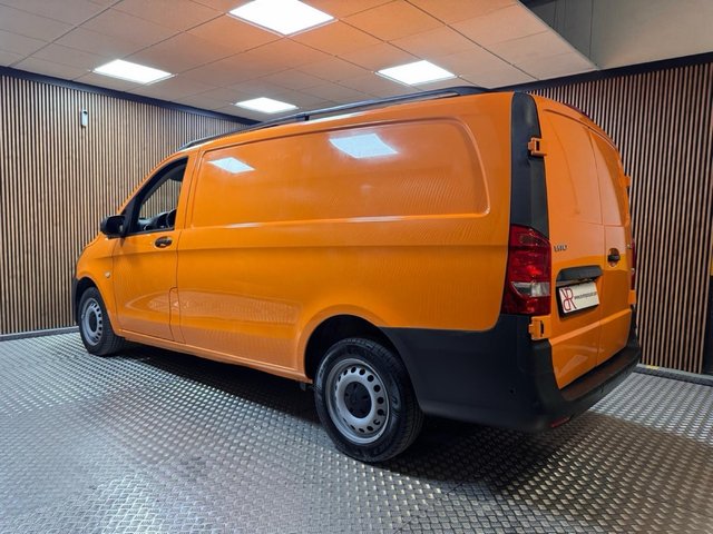 Mercedes-Benz Vito 111 CDI Larga