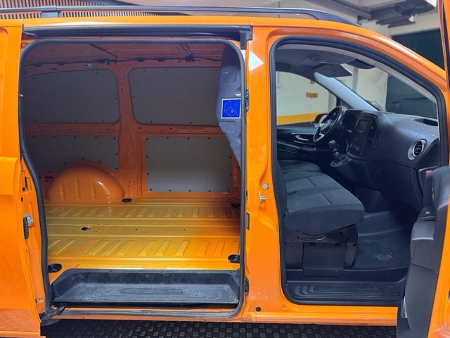 Mercedes-Benz Vito 111 CDI Larga