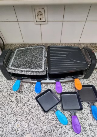 Plancha Raclette Eléctrica con Piedra y Parrilla