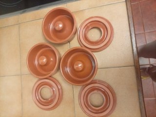 3 Ceniceros de Barro