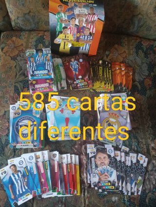 585 Cromos Adrenalyn 2025 2026 diferentes