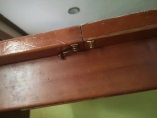 Conjunto mesa y banco de madera