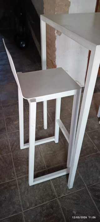 Conjunto de hierro Mesa Alta + 2 Sillas