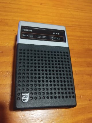 Radio Philips 077 Vintage con funda de epoca