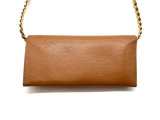 Prada WOC Vitelo Marrón Cadena Dorada