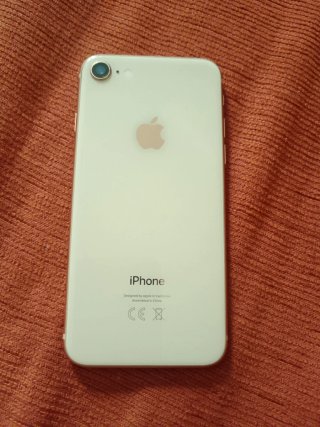 iPhone 8