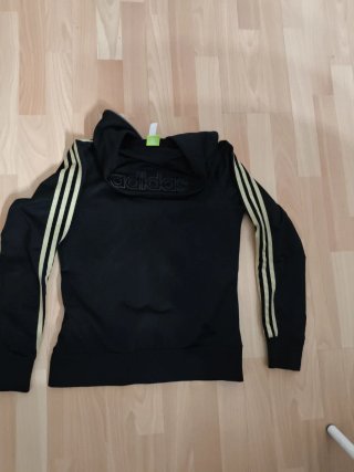 Sudadera Adidas Negra y Dorada Talla M