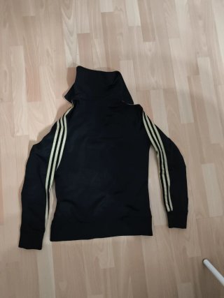 Sudadera Adidas Negra y Dorada Talla M