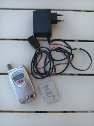 Teléfono Móvil Vintage Sharp