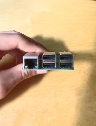 Raspberry Pi 3B con carcasa