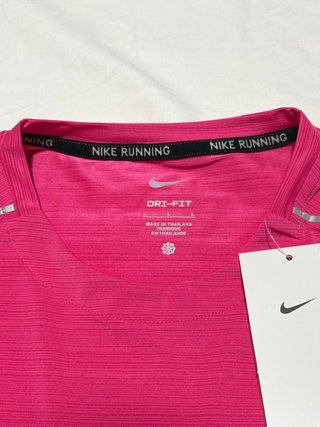 Camiseta Nike Miler Running Rosa Hombre Talla L
