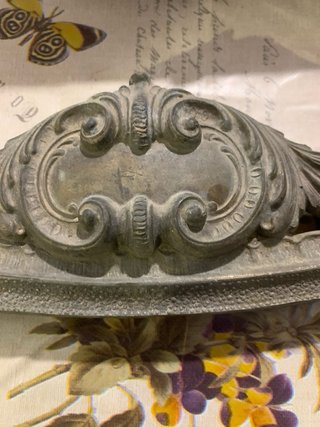 Marco de metal decorativo