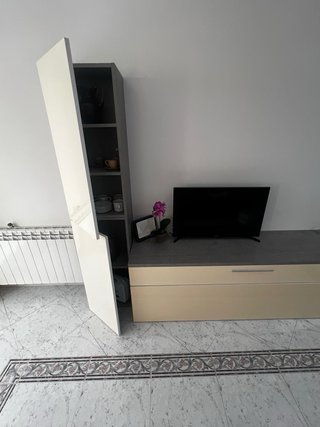 Mueble modular comedor blanco.