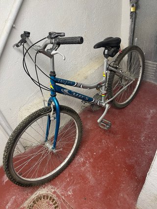 2 Bicicletas de ciudad y montaña