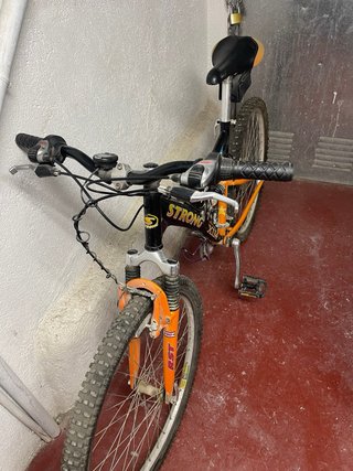 2 Bicicletas de ciudad y montaña