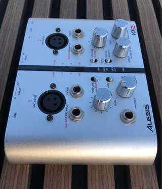Interfaz de Audio Alesis Io2