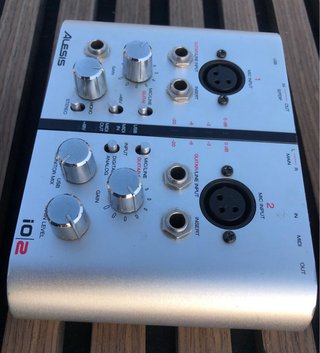 Interfaz de Audio Alesis Io2