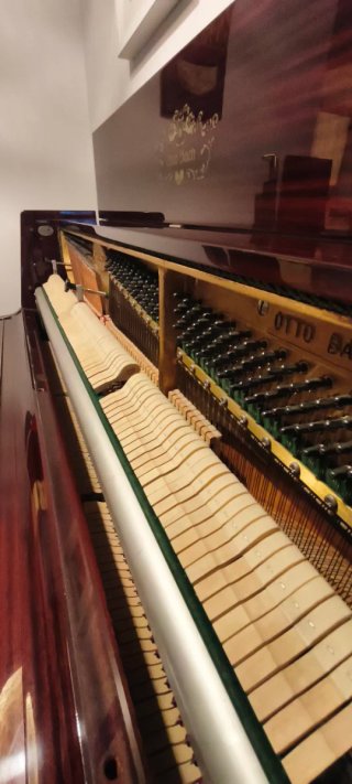 Piano Acústico Otto Bach Marrón