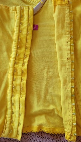 Corsé Colombiano Amarillo con Pedrería